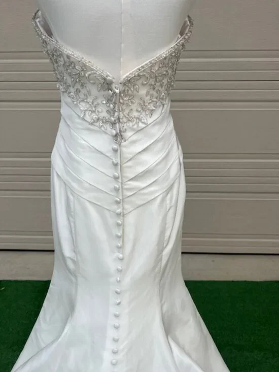 NWT Exclusive Bridal Ivory Taffeta Strapless Gown – Size 8 - Picture 10 of 16